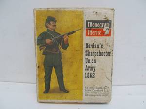 lot 80 image: Vintage Monogram Merite Berdans Sharpshooter 1962 Union Army Officer 