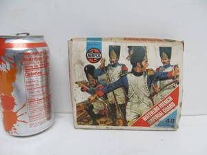 lot 93 image: AIRFIX Waterloo French Imperial Guard