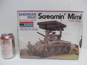 lot 100 image: Vintage Monogram Sherman M4A1 Screamin Mimi Armor Series Tank