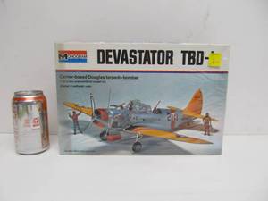 lot 121 image: Vintage Monogram Devastator TBD-I Torpedo Bomber
