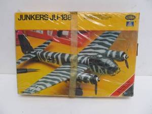 lot 142 image: Vintage Testors Junkers JU-188