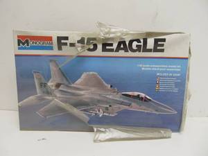 lot 174 image: Vintage Monogram F-15 Eagle