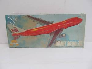 lot 184 image: Larger Vintage Aurora Braniff Boeing 747