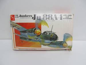 lot 187 image: Vintage AMT Junkers Ju 88A4 WWII Bomber w Crew & Armament