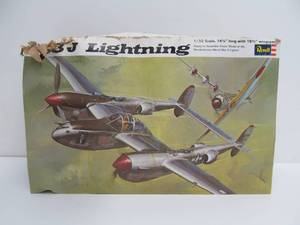 lot 196 image: Larger Vintage Revell Lockheed P-38J Lightning