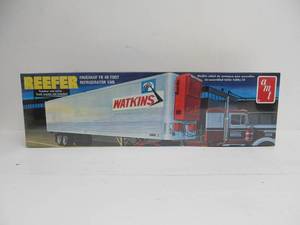 lot 225 image: Larger AMT Watkins Reefer Semi Trailer