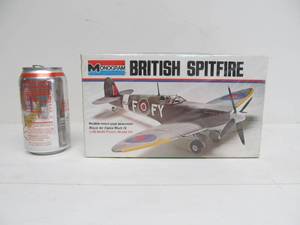 lot 237 image: Vintage Monogram British Spitfire
