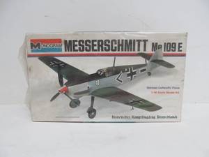 lot 247 image: Vintage Monogram Messerschmitt Me109E