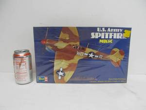 lot 254 image: Vintage Revell U.S. Army Spitfire MK5C