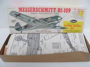 lot 279 image: Guillows Messerschmitt Bf-109 Flying Model Kit