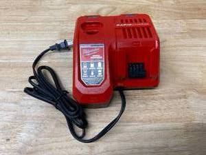 lot 40 image: MILWAUKEE M12 and M18 12-Volt18-Volt Lithium-Ion Multi-Voltage Rapid Battery Charger