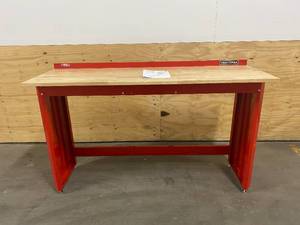 lot 2 image: CRAFTSMAN 72-in W x 41.25-in H Wood Work Bench