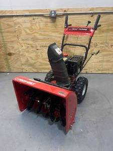 lot 11 image: YARD MACHINESTROY-BUILT 26 Electric Start Snow Blower
