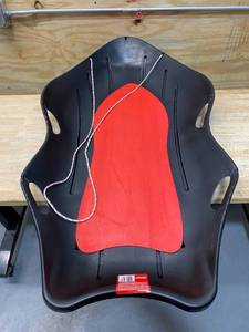 lot 94 image: FLEXIBLE FLYER 48 Boat Plastic Sled