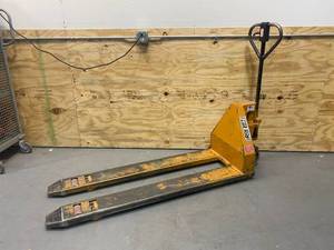lot 16 image: PRESTO Rol-Lift Pallet Jack