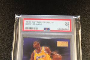 1997-98 Skybox Premium Kobe Bryant #23 PSA 7