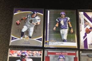 Brett Favre Minnesota Vikings Football Card Lot  10 Different Cards