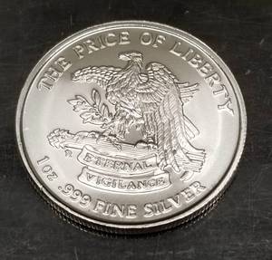 1 TROY OZ .999 FINE SILVER DONT TREAD ON ME ROUND