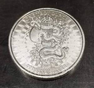 1 TROY OZ .999 FINE SILVER E PLURIBUS UNUM