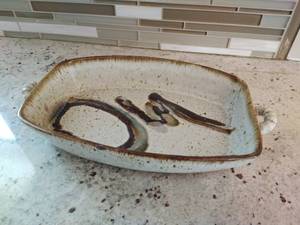 lot 16 image: Handmade Casserole Dish