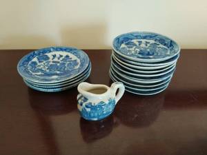 lot 19 image: Collection of Blue & White Dishes Made in Japan