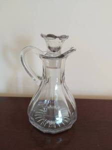 lot 24 image: Amethyst Glass Oil Decanter