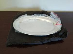 lot 37 image: Silverplate Platter