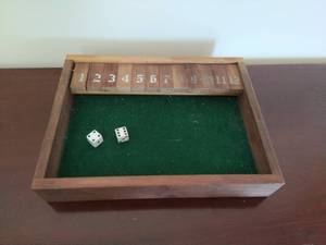 lot 39 image: Shut the Box Game