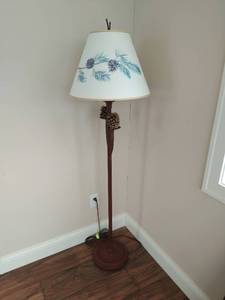 lot 111 image: Cabin Style Floor Lamp