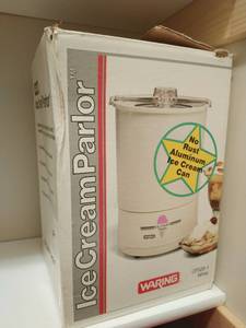 lot 128 image: Waring Ice Cream Maker