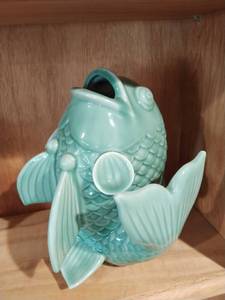 lot 186 image: Coy Fish Dcor
