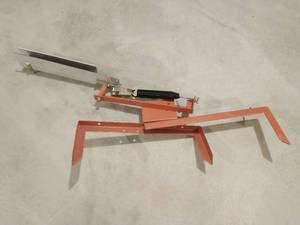lot 198 image: Clay Pigeon Launcher