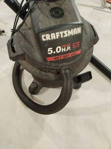lot 200 image: Craftsman 16 Gallon WetDry Vacuum