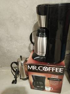 lot 205 image: Three Coffee Makers