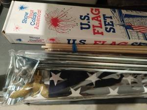 lot 229 image: Collection of American Flags