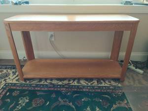 lot 75 image: Hall Table by Heirloom Enterprise Inc