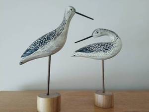 lot 10 image: Pair Of Pine Collection Hand Carved Hand Painted Birds