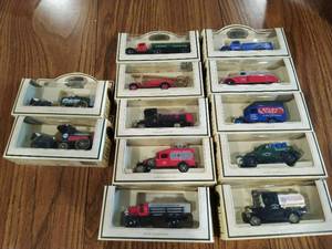 lot 252 image: 12 Die Cast Metal Chevron Transports