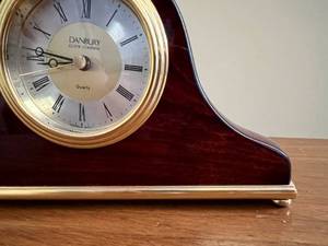 Mantle Clock