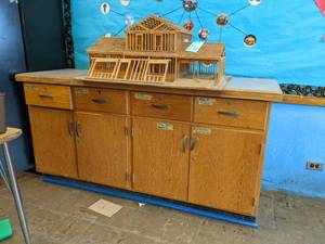 lot 639 image: Cabinet 7423.537...