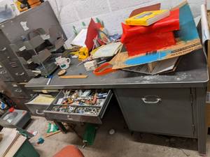 lot 643 image: Contents of room (take what you wan...