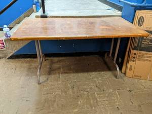 lot 136 image: Work table 603029...