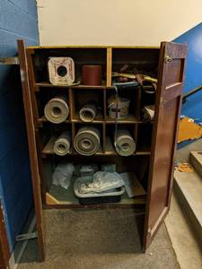 lot 139 image: Large wood cabinet 4825.561 ...