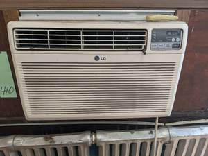 lot 410 image: LG window AC with remote (untested...