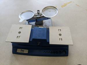 lot 452 image: 2 scientific scales (see photos )...