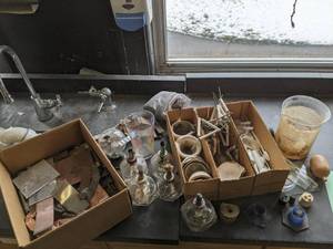 lot 457 image: Misc science room accessories (see ...