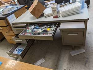 lot 474 image: Vintage metal teachers desk 6032...