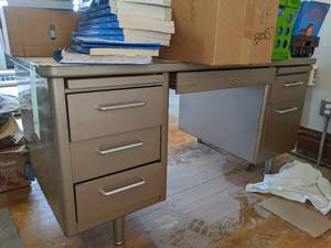 lot 499 image: Vintage metal teachers desk 6030...