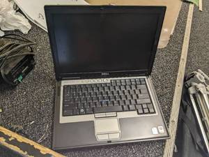 lot 83 image: Dell Latitude D620 laptop (no power...