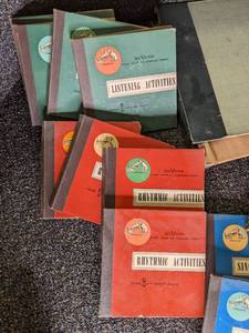 lot 95 image: Misc music books and records...